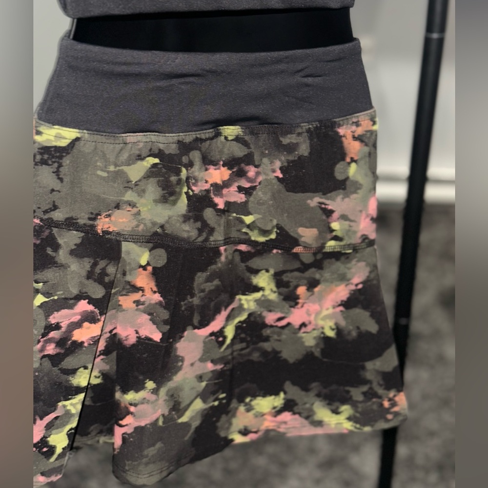 Lija Tennis Skirt - Picture 2 of 7
